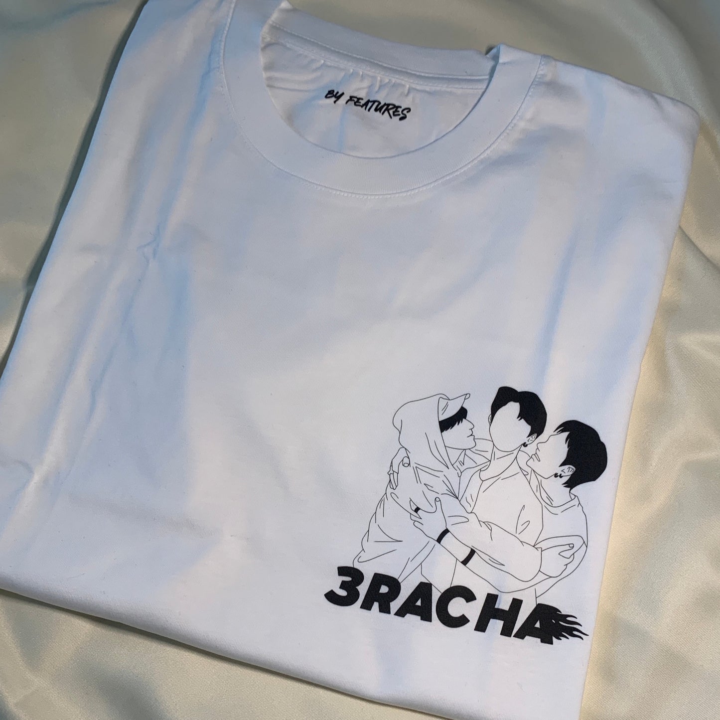 3RACHA BEDRUCKTES T-SHIRT MODELL 1